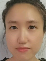 美女士